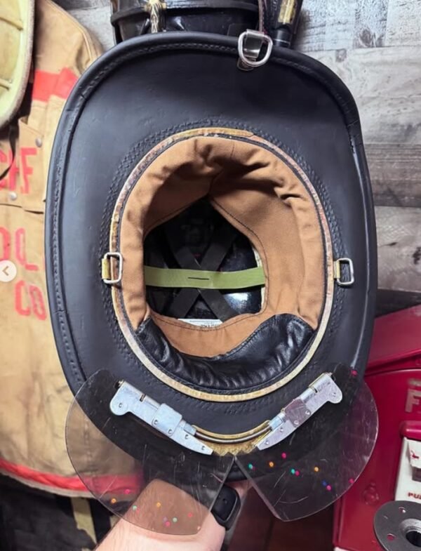 N5A Flat Black Refurb Fire Helmet